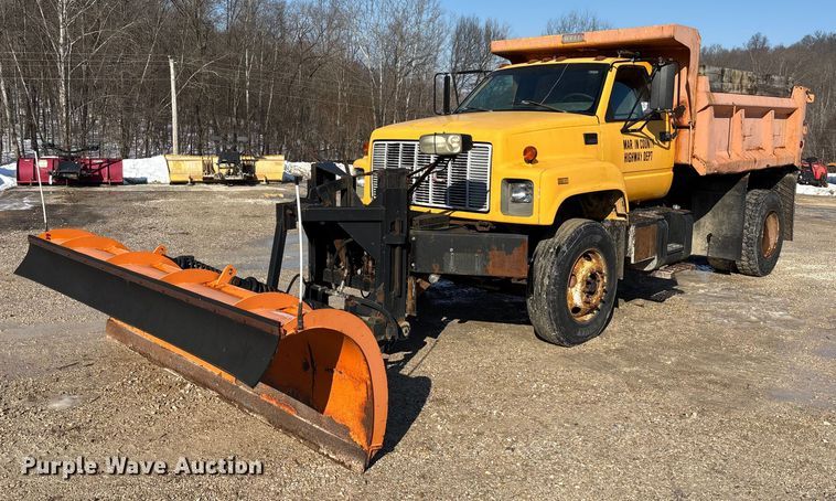 2001 GMC C8500 dump truck - DW7499
