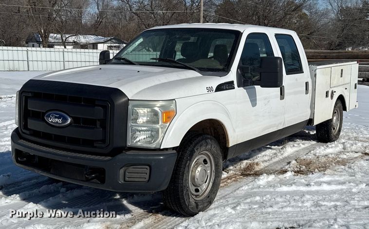 2011 Ford F250 Super Duty XL Crew Cab utility bed pickup truck - ES5752