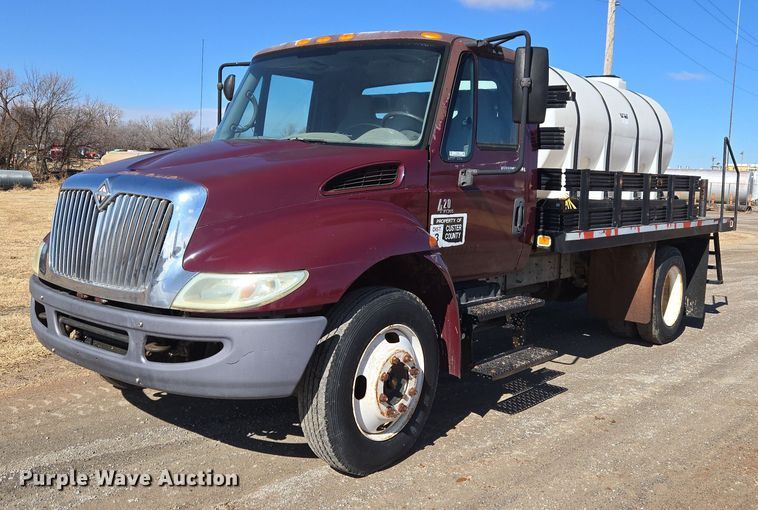 2003 International MA015 flatbed truck - ET1251