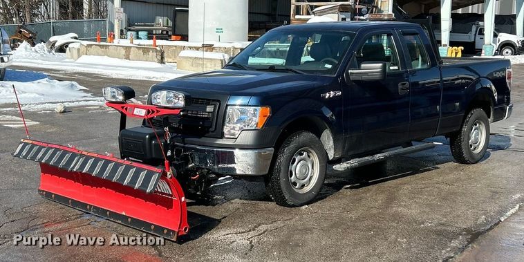 2014 Ford F150 XL  Ext. Cab pickup truck - ET6914