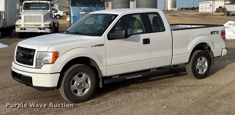 2014 Ford F150 Ext. Cab pickup truck - FB0662
