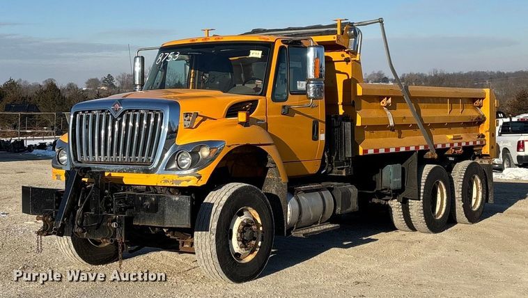 2012 International WorkStar 7500 dump truck - FG0047