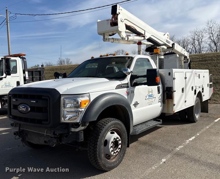 2012 Ford F-550 bucket truck - FK1126