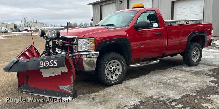 2013 Chevrolet Silverado 3500HD pickup truck - FK1585