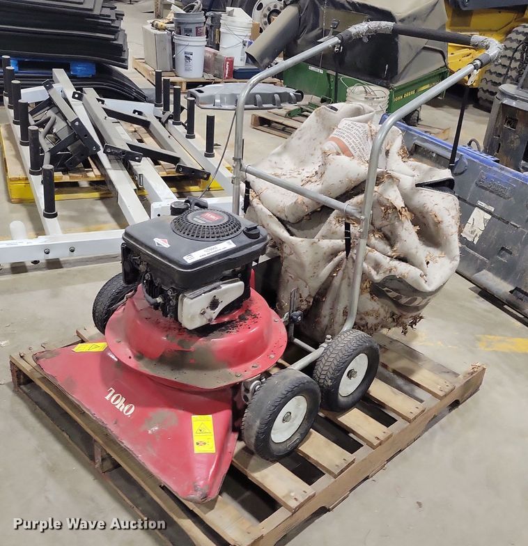 Toro leaf vacuum - NO9968