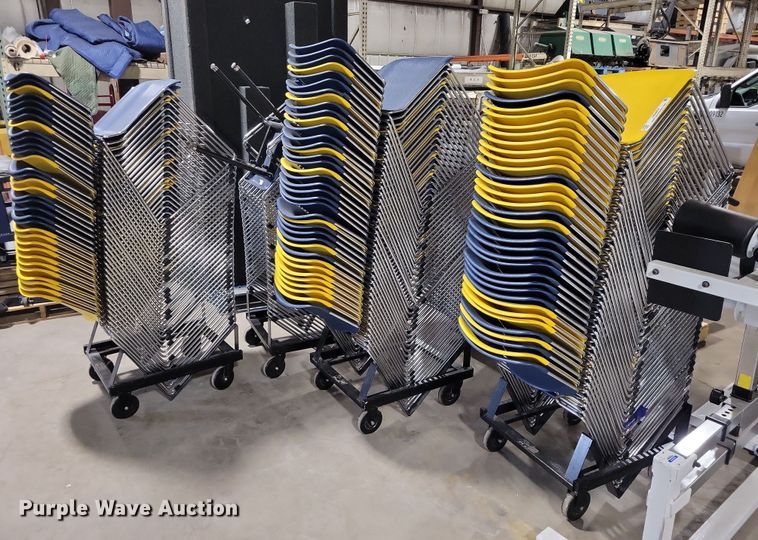 (134) chairs - NO9974