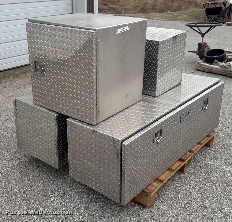 (4) toolboxes - OE9528
