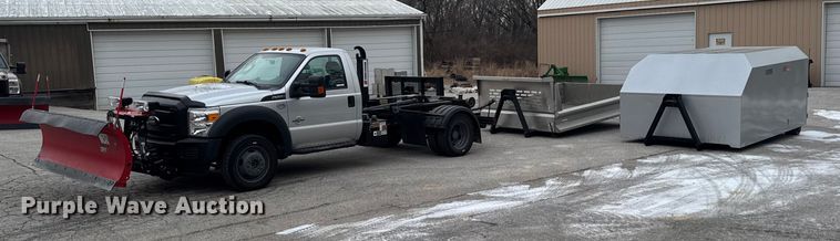 2016 Ford F550 Super Duty hook lift truck - OE9529