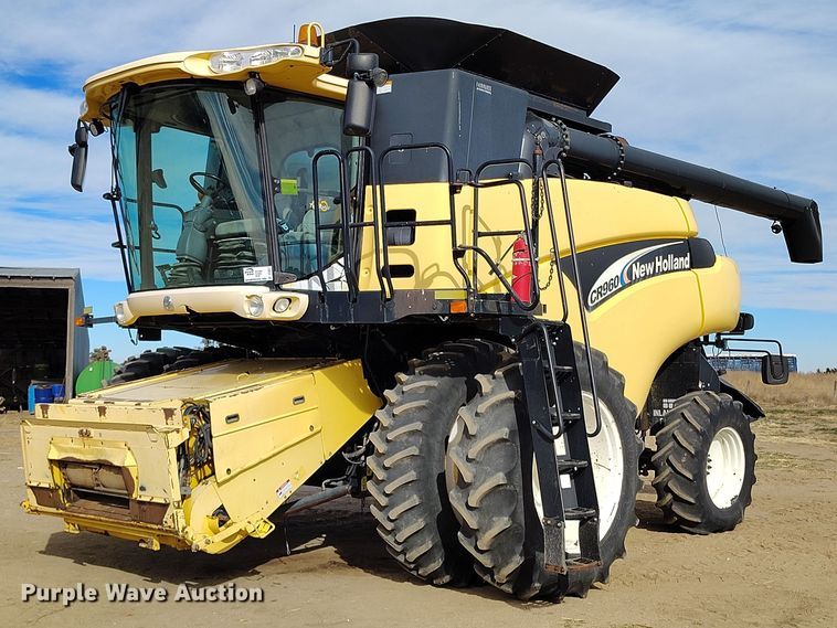 2003 New Holland CR960 combine - DT0837