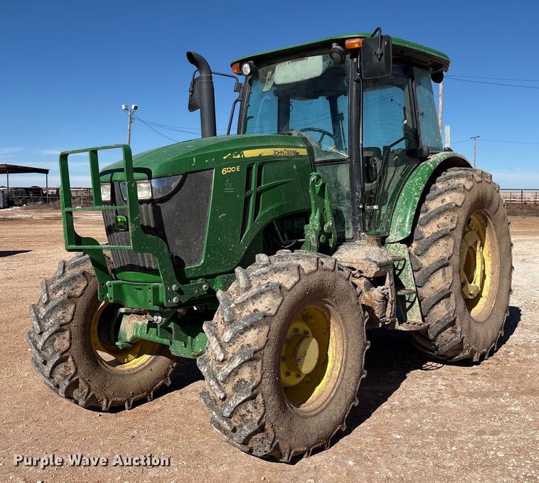 2019 John Deere 6120E MFWD tractor - EU4730