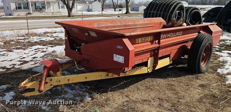 Ford 520 manure spreader - FN5532