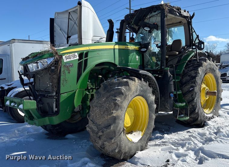 2018 John Deere 8245R MFWD tractor - YA1988