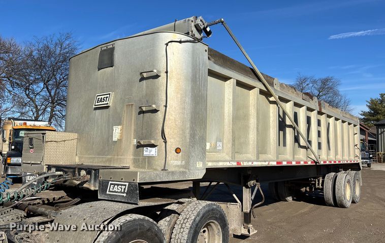 2007 East end dump trailer - DW7454