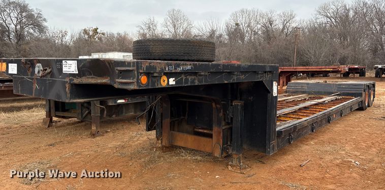 1981 Transcraft drop deck trailer - EE1427