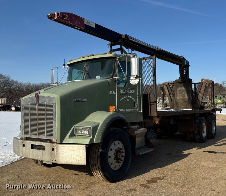 2001 Kenworth T880 flatbed truck - ER0410