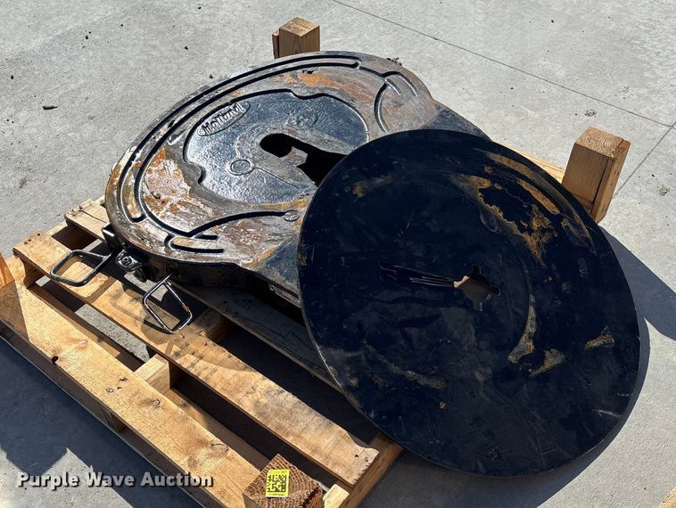 Fifth wheel plate - FO3534