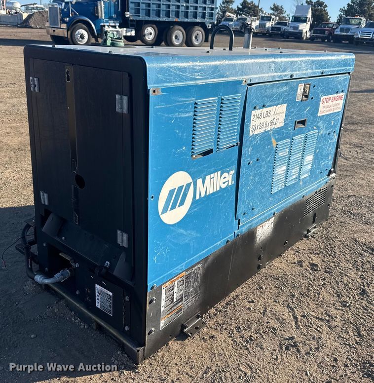 2012 Miller Big Blue Air Pak welder - DQ4253