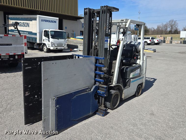 2016 UniCarriers CSF40 forklift - DU2734