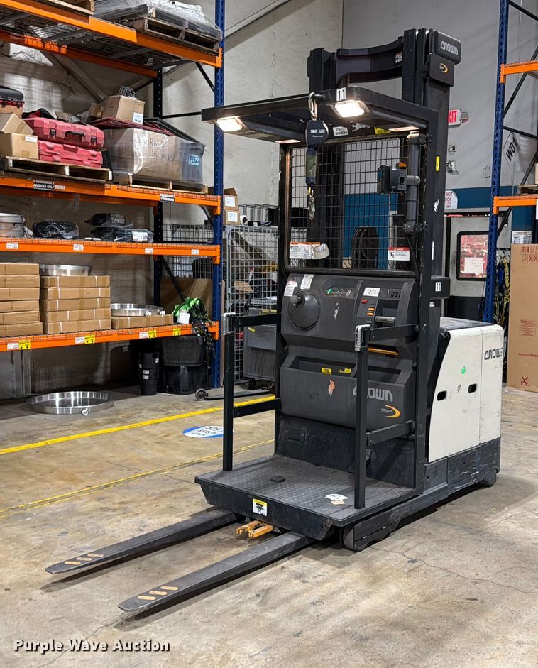 2016 Crown SP3520-30 order picker - DX5953