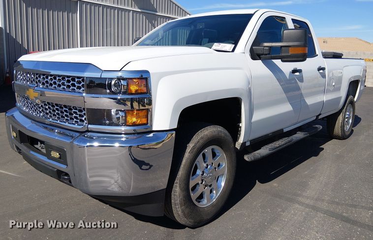 2019 Chevrolet Silverado 2500HD Ext. Cab pickup truck - EE5160