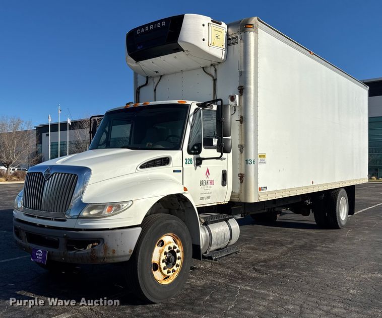 2010 International 4300 refrigerated truck - EF2316
