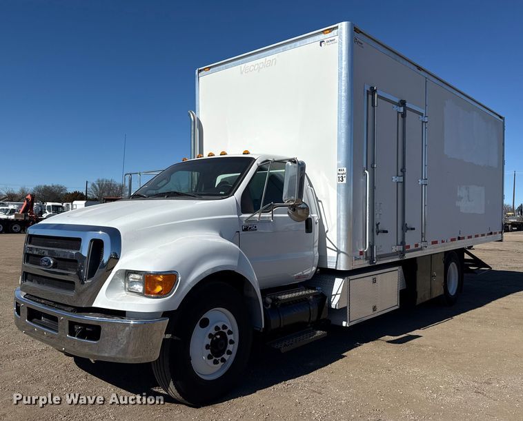 2012 Ford F750 Super Duty XL paper shredder truck - EG2066