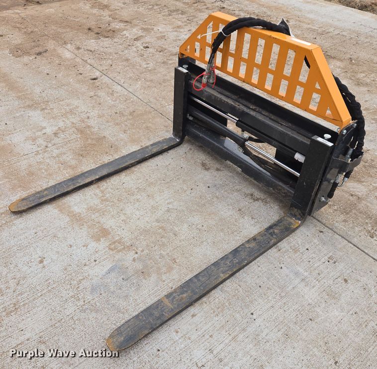 2025 Wolverine PFA-11-3300G skid steer forks - ES2839
