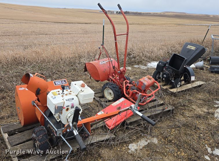 Lawn equipment - ES2843