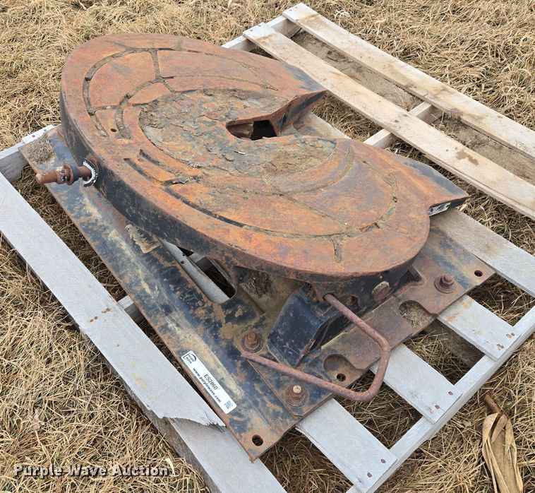 Holland fifth wheel plate - ES2860