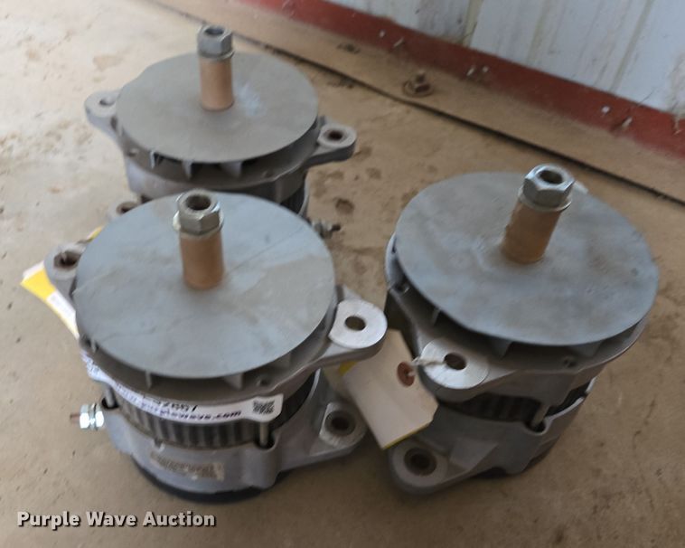 (3) Caterpillar alternators - ES2867