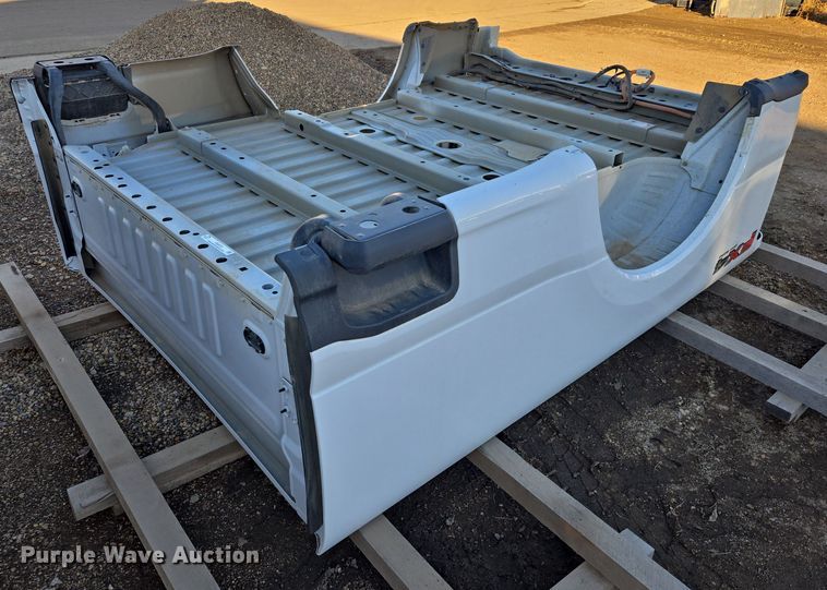 Ford pickup truck bed - ES2870