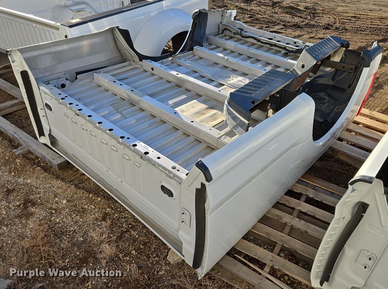 Ford pickup truck bed - ES2873