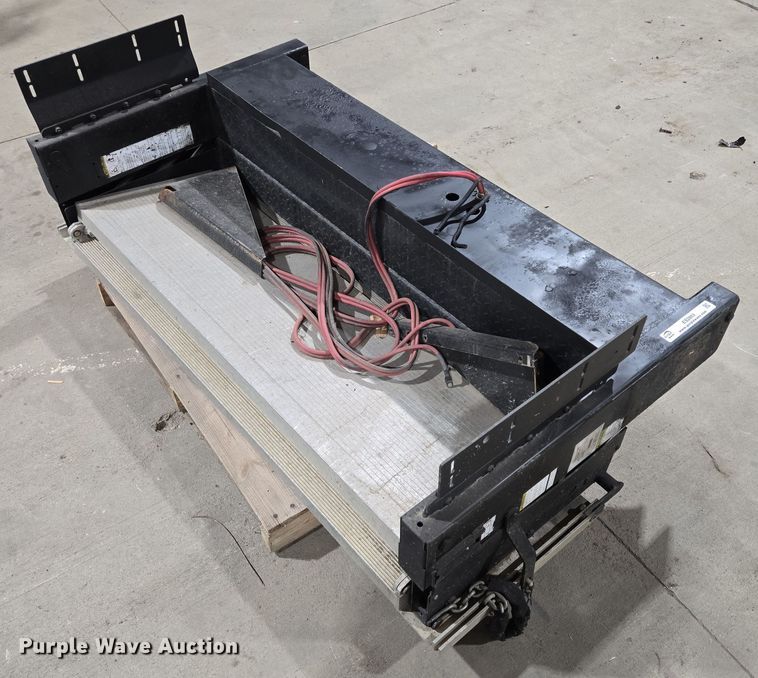 Tommy Gate PST60-1542S38EA06-18 end gate lift - ES2883