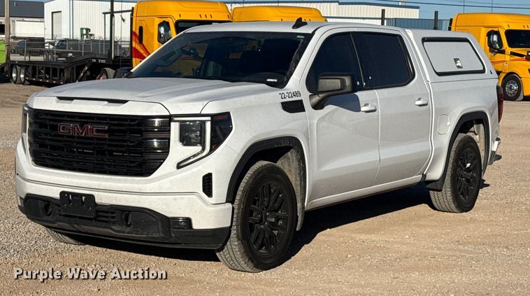 2022 GMC Sierra 1500 Crew Cab pickup truck - ES5776