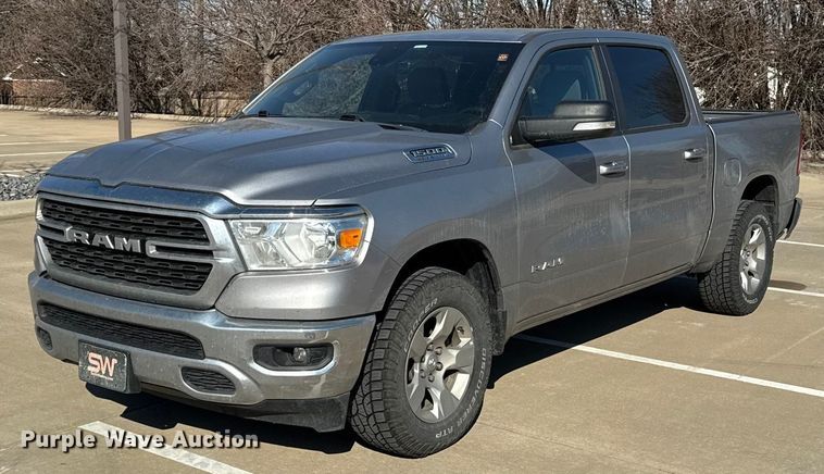 2022 RAM 1500 Crew Cab pickup truck - ES5804