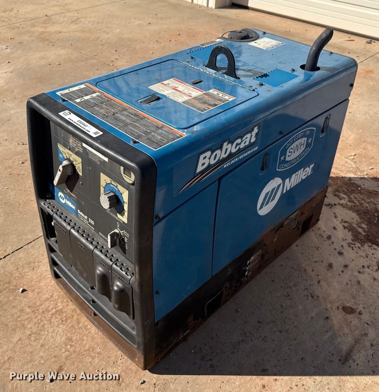 Miller Bobcat 225 welder/generator - ES5843