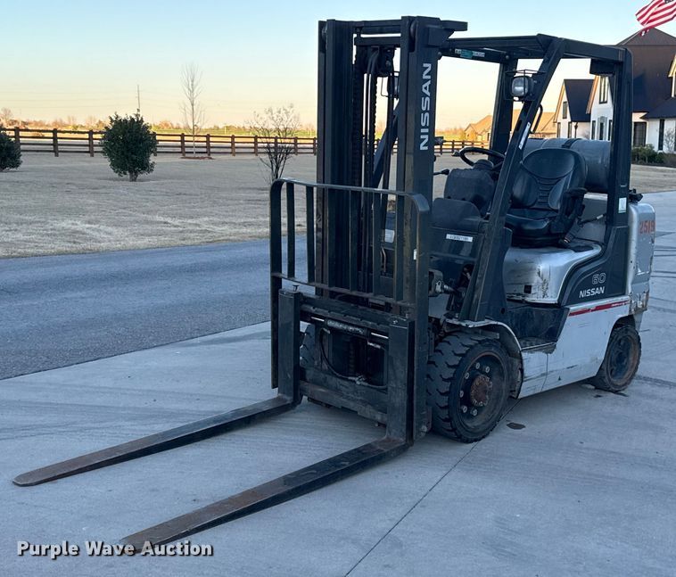 Nissan MCUG1F2F30LV forklift - ES5852