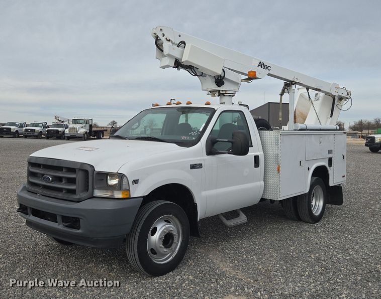 2002 Ford F450 Super Duty bucket truck - ET1125