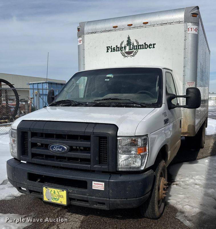 2019 Ford E350 Super Duty box truck - ET4448