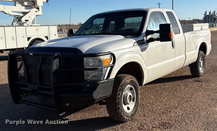 2016 Ford F250 Ext. Cab pickup truck - EU4848