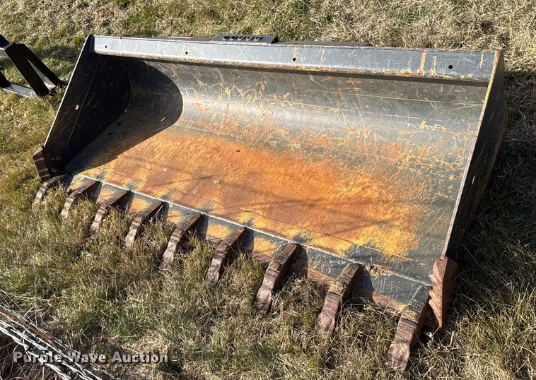 Skid steer bucket - FB0520