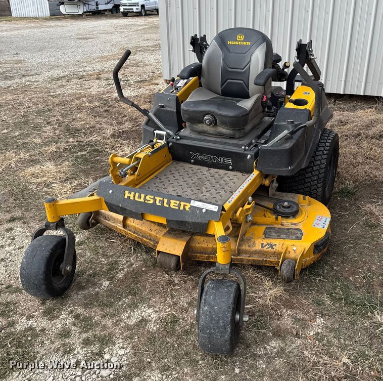 Hustler X-One ZTR lawn mower - FB0524