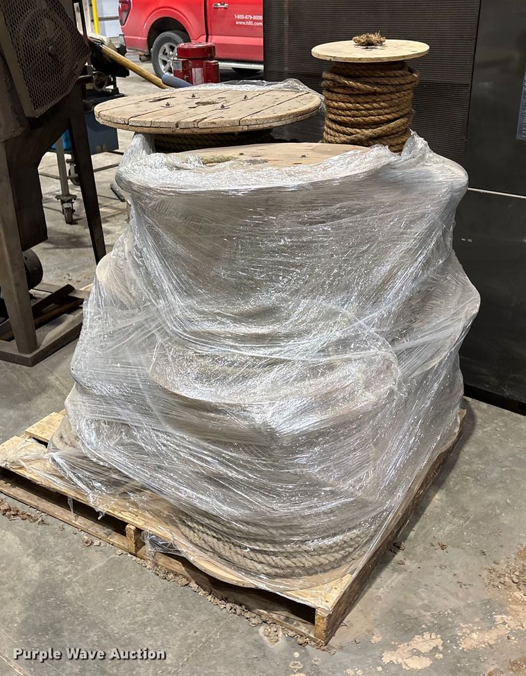 (8) spools of rope - FB0683