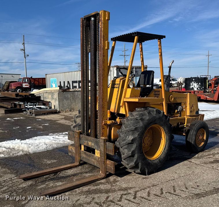 Case 586 forklift - FB0694