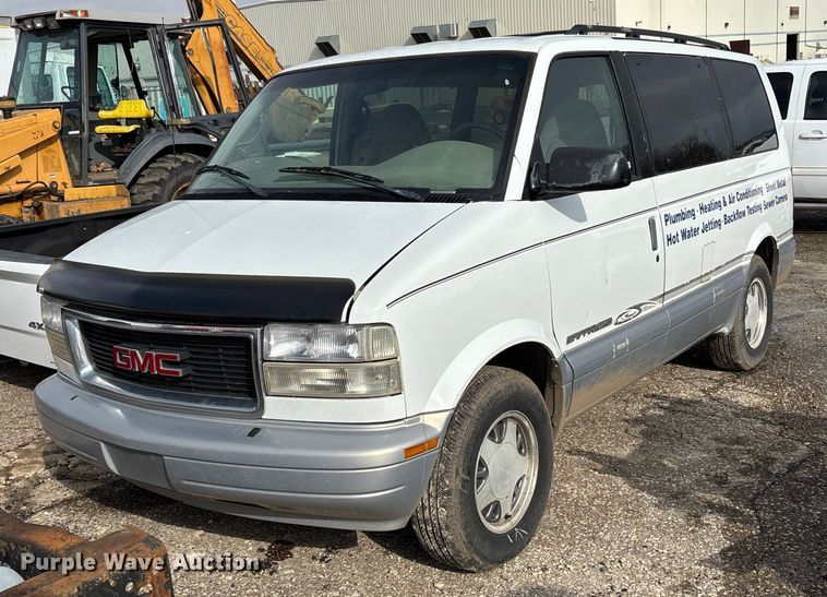 2000 GMC Safari van - FB0710