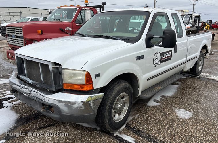 1999 Ford F250 Super Duty Ext. Cab pickup truck - FB0715