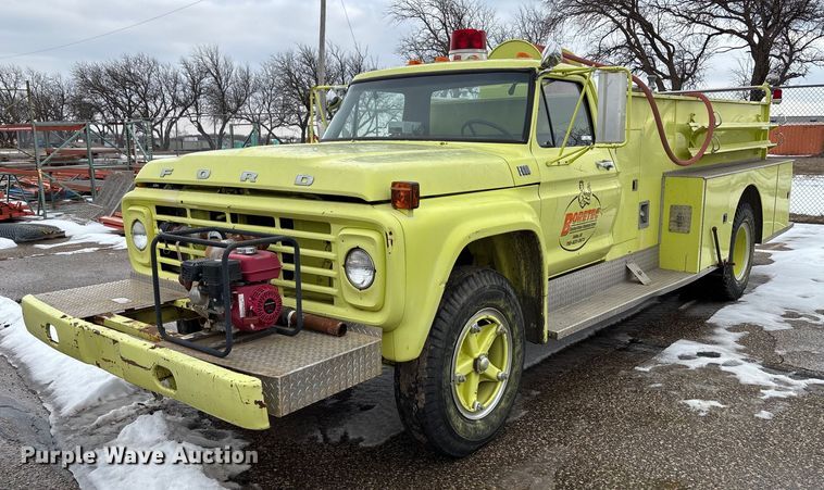 1978 Ford F600 pumper fire truck - FB0716
