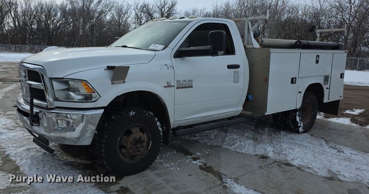 2015 Dodge Ram 3500HD utility bed pickup truck - FI0762
