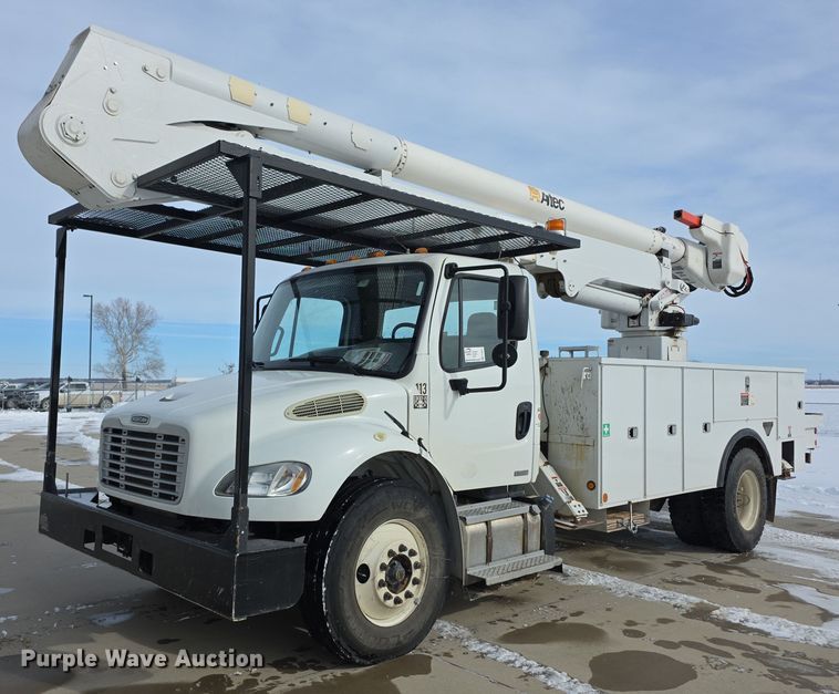 2011 Freightliner Business Class M2 bucket truck - FI0807