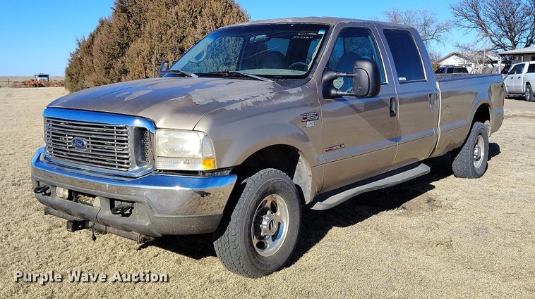 2000 Ford F350 Super Duty Crew Cab pickup truck - IH9448